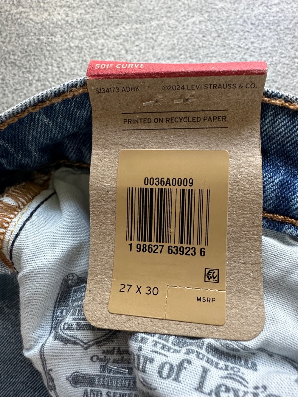 NWT Levi’s 501 Curve Jeans 27x30 High Rise Straight Leg Button Fly Stretch Denim - Picture 8 of 14